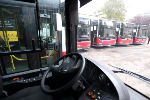 В Тернополе с понедельника остановят общественный транспорт