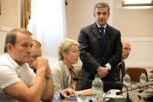 Встреча Генштаба с боевиками прошла безрезультатно, переговоры перенесли