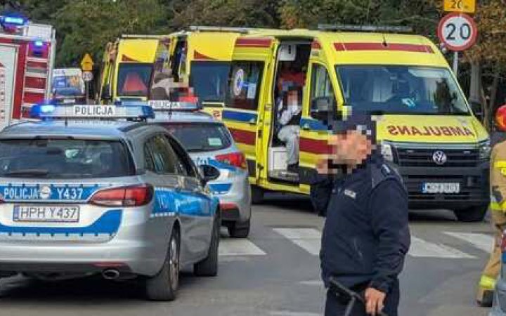 У Польщі учень влаштував напад із ножем у технікумі: є потерпілі
