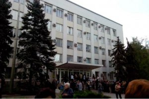 Аваков заявил, что Нацгвардия и войска выведены из Мариуполя