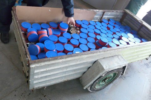 ​В Польше задержали двух украинцев со 160 кг черной икры