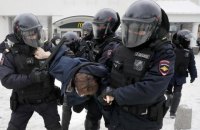 Московські суди призначили адмінарешт для майже 1000 учасників протестів