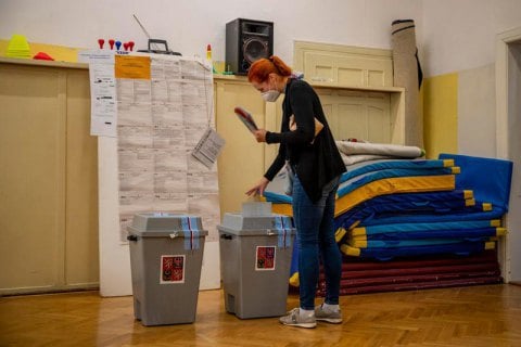 Выборы в Чехии выиграла оппозиция, а коммунисты впервые не попали в парламент