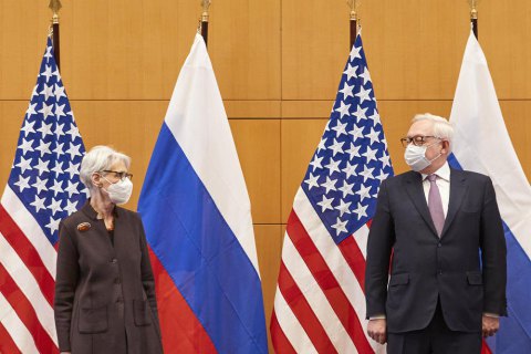 США на переговорах с Россией в формате НАТО предложили выбор между деэскалацией и конфронтацией с последствиями