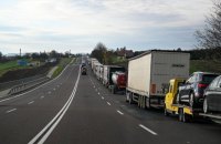 Польські фермери блокують два пункти пропуску на кордоні з Україною