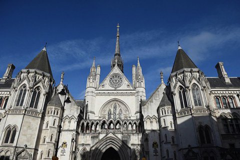 Лондонский суд решил, что не может рассматривать иск Приватбанка против Коломойского и Боголюбова