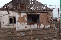 Ворог обстріляв середмістя Херсона, постраждала жінка