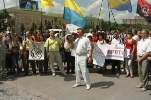 Милиция открыла дело из-за "гроба для Добкина"