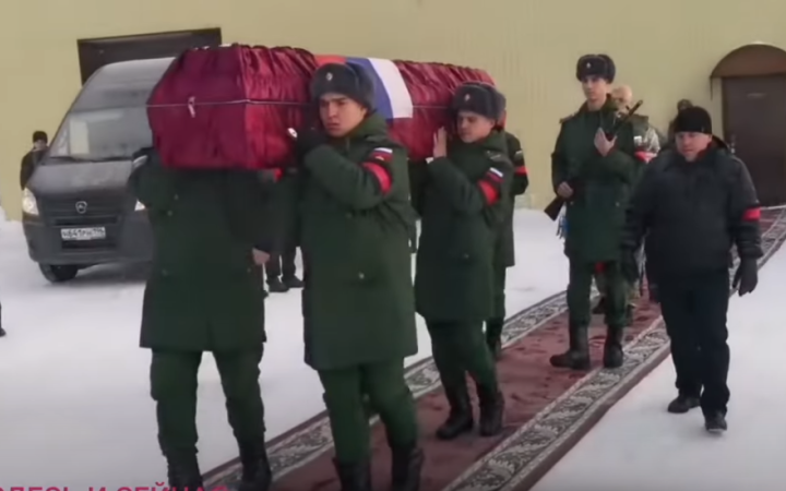 Родичам завербованих до ПВК “Вагнер” в’язнів видають порожні труни для похорону, - росЗМІ