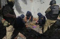 На Донеччині виявили схрон з мінами, гранатами, набоями та вибухівкою