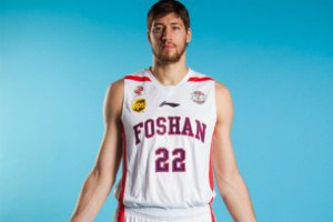 Кравцов, сделав дабл-дабл, одержал первую победу в Китае