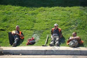 Открытие Азаровым развязки у моста Метро перенесли на вторник