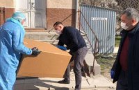 Фонд Порошенко передал оборудование районной больнице Тернопольской области, где зафиксирована вспышка коронавируса