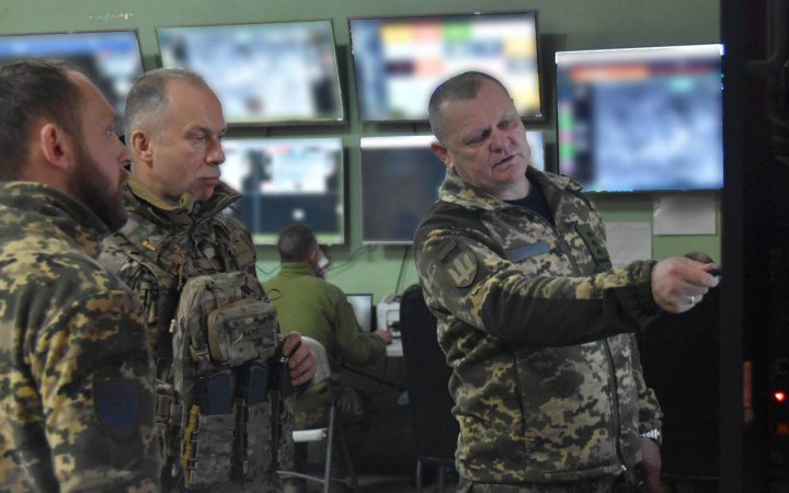 Сирський: Ситуація на Сіверському та Бахмутському напрямках залишається вкрай напруженою