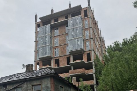 Судья ОАСК признал 9-этажку на Батыевой горе 4-этажным зданием с антресолями