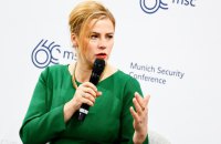Латвійська прем’єрка Сіліня, яка подала у відставку, розглядає можливість очолити Міноборони