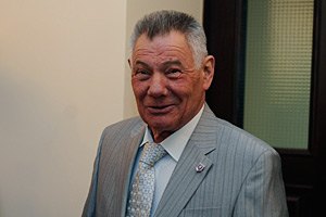 ЦИК зарегистрировала кандидатом экс-мэра Киева Омельченко