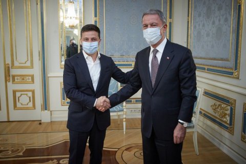 Зеленський зустрівся з міністром оборони Туреччини