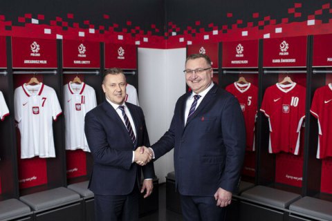 Сборную Польши по футболу возглавил Чеслав Михневич