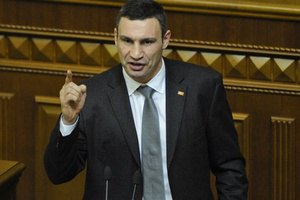 Кличко призывает закрыть границу с Россией