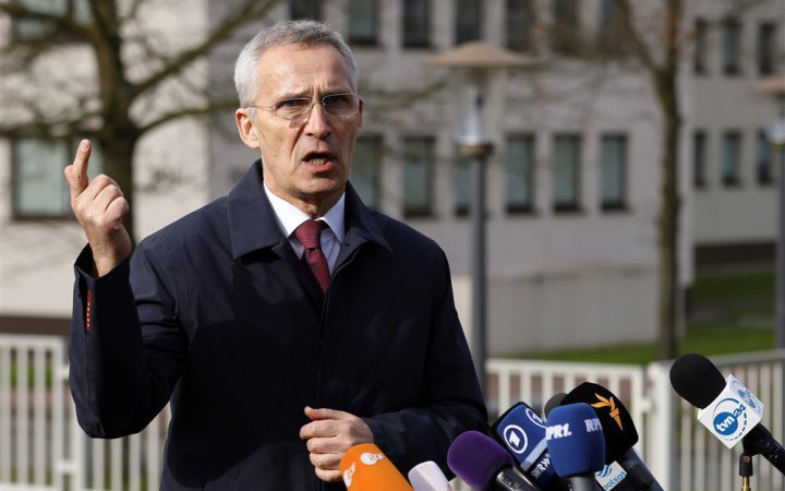 Столтенберг: Україну на певному етапі варто би запросити стати повноцінним членом НАТО