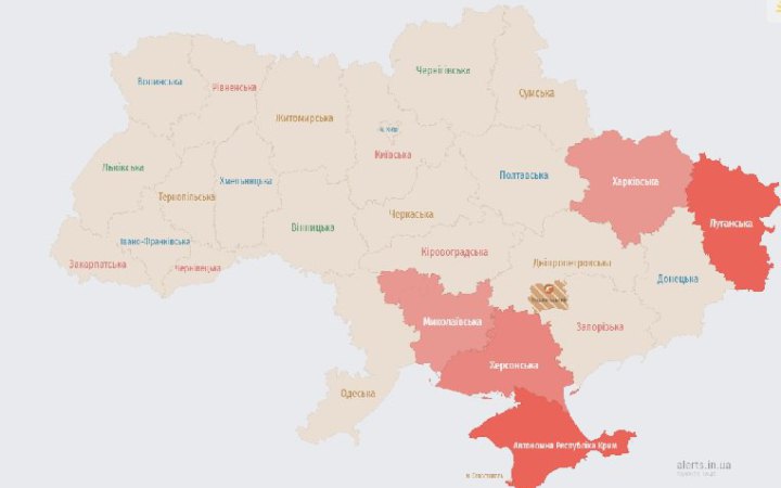 Росіяни обстріляли Дніпровський район Херсона, загинула жінка (оновлено)