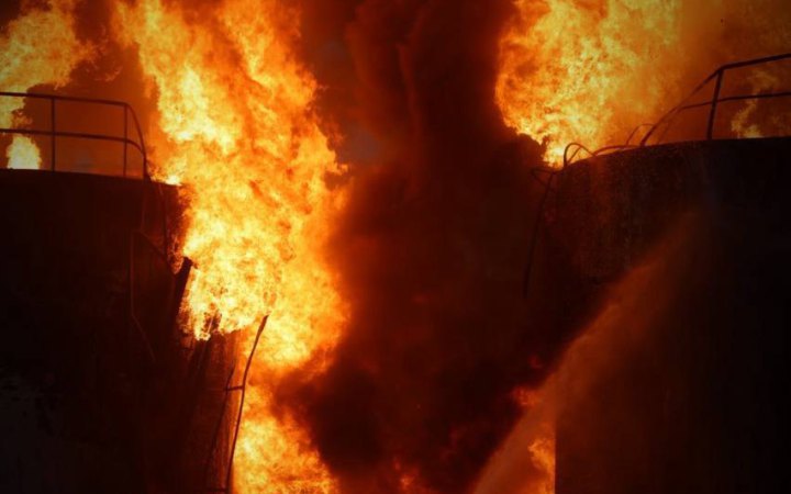 Росія знову атакувала енергооб'єкт у Чернігові. Є проблеми з електропостачанням