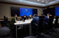 Зеленский: Экономику РФ нужно зажать так, чтобы у них не было мысли о ядерном оружии