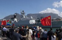 Військові навчання РФ і Китаю, нова турецько-лівійська межа, боротьба Макрона. Африка: головне за тиждень