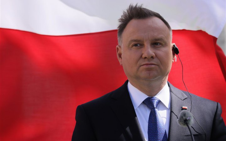 Дуда скликав термінову нараду з військовими через порушення повітряного простору невідомим об’єктом під час атаки РФ по Україні
