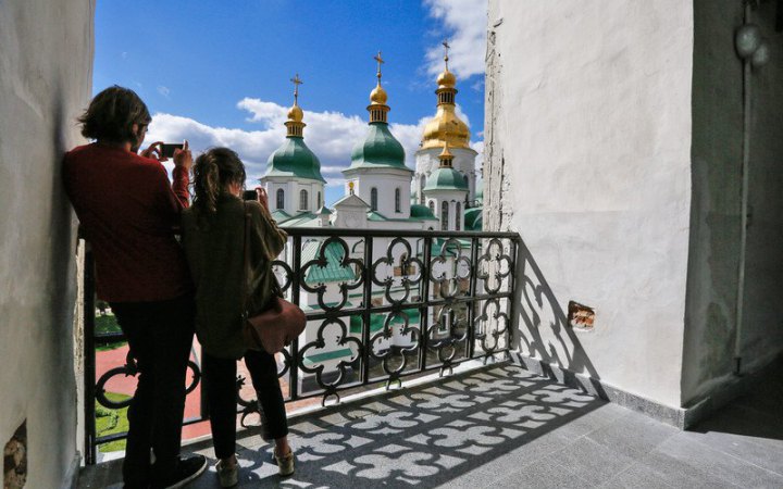Більше 50% переселенців, які опинилися в Києві, повʼязують своє життя з цим містом, – опитування