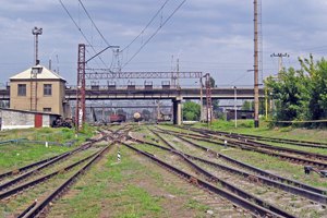 На участке Краматорск-Дружковка перекрыли движение поездов 