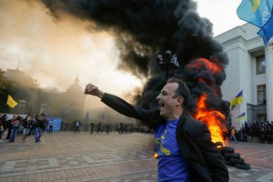 "Люстрированные" чиновники должны быть уволены в течение 10 дней, - Егор Соболев