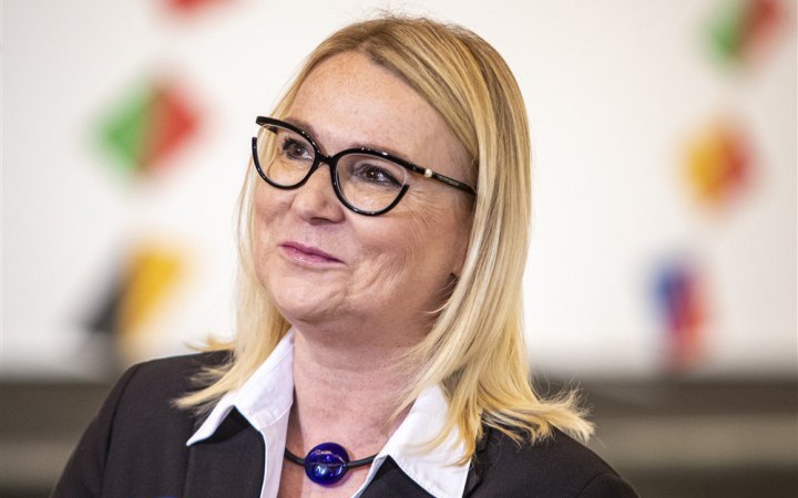 На складах чеської армії все ще є озброєння для допомоги Україні, − міністерка оборони країни