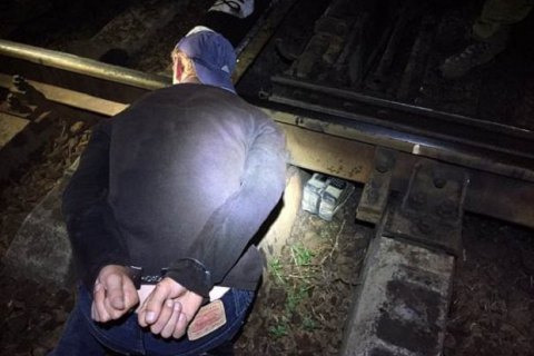 Харьковчанин получил 6 лет тюрьмы за организацию взрыва на железной дороге