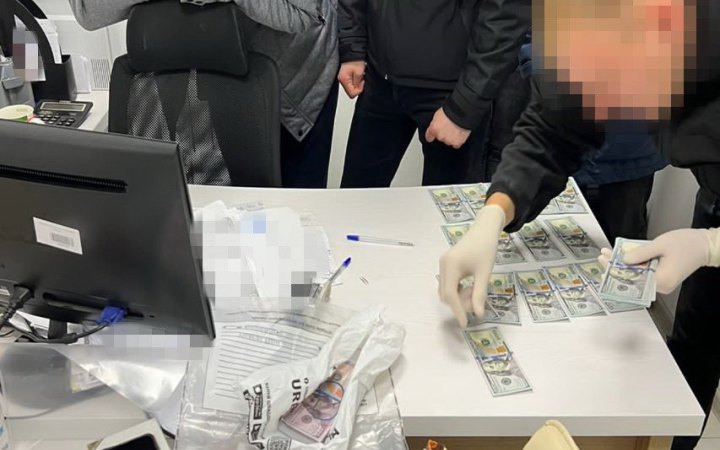 СБУ затримала депутата ОПЗЖ та столичного банкіра, які організували виїзд за кордон для призовників