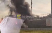 Дрони уразили захищений сіткою Тюменський НПЗ за понад 2000 км від кордону України