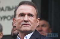 Медведчук прийшов на допит до Офісу генпрокурора
