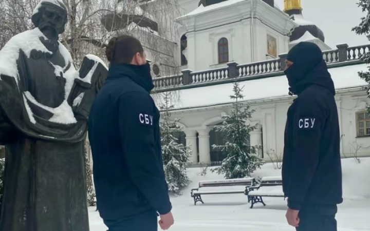 У Києво-Печерській лаврі СБУ проводить обшуки