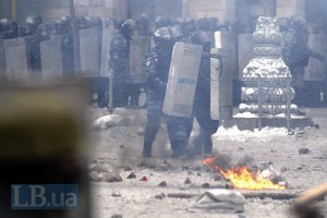 Сотрудники парламентской библиотеки: милиция специально целилась в журналистов (обновлено)