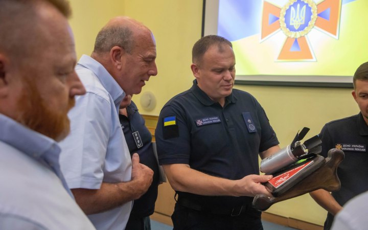 Американська компанія допоможе з будівництвом навчального центру, де готуватимуть фахівців із розмінування