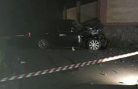 Тіло 23-річного киянина з вогнепальними пораненнями знайшли в автомобілі в Гореничах (оновлено)