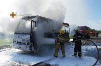 У Харкові дотла згоріла маршрутка