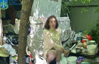 Підозрюваній у нарузі над могилами військових у Києві призначать судово-психіатричну експертизу