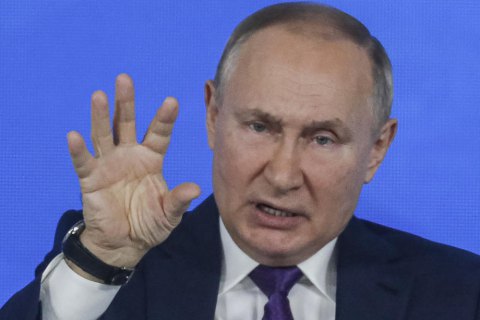 Путін: складається враження, що Україна готує військову операцію на Донбасі