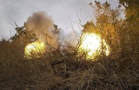 Окупанти вночі вдарили по Миколаєву, у Херсонській тривають активні бої, – ОВА