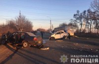 В Никополе в ДТП с автобусом и двумя легковушками погиб один человек, 12 пострадали