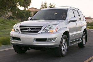 Донецкие автодорожники ездят на Lexus по $100 тыс.