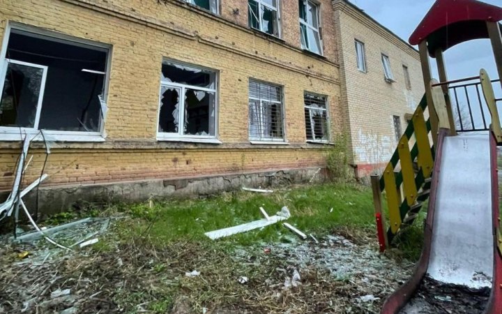 Уночі окупанти вдарили ракетами С-300 по Слов’янську: пошкоджені приватні будинки і школа