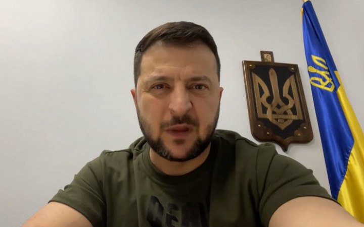 Зеленський про обстріл Одеси: "Чим Росії загрожували діти і гуртожиток?"